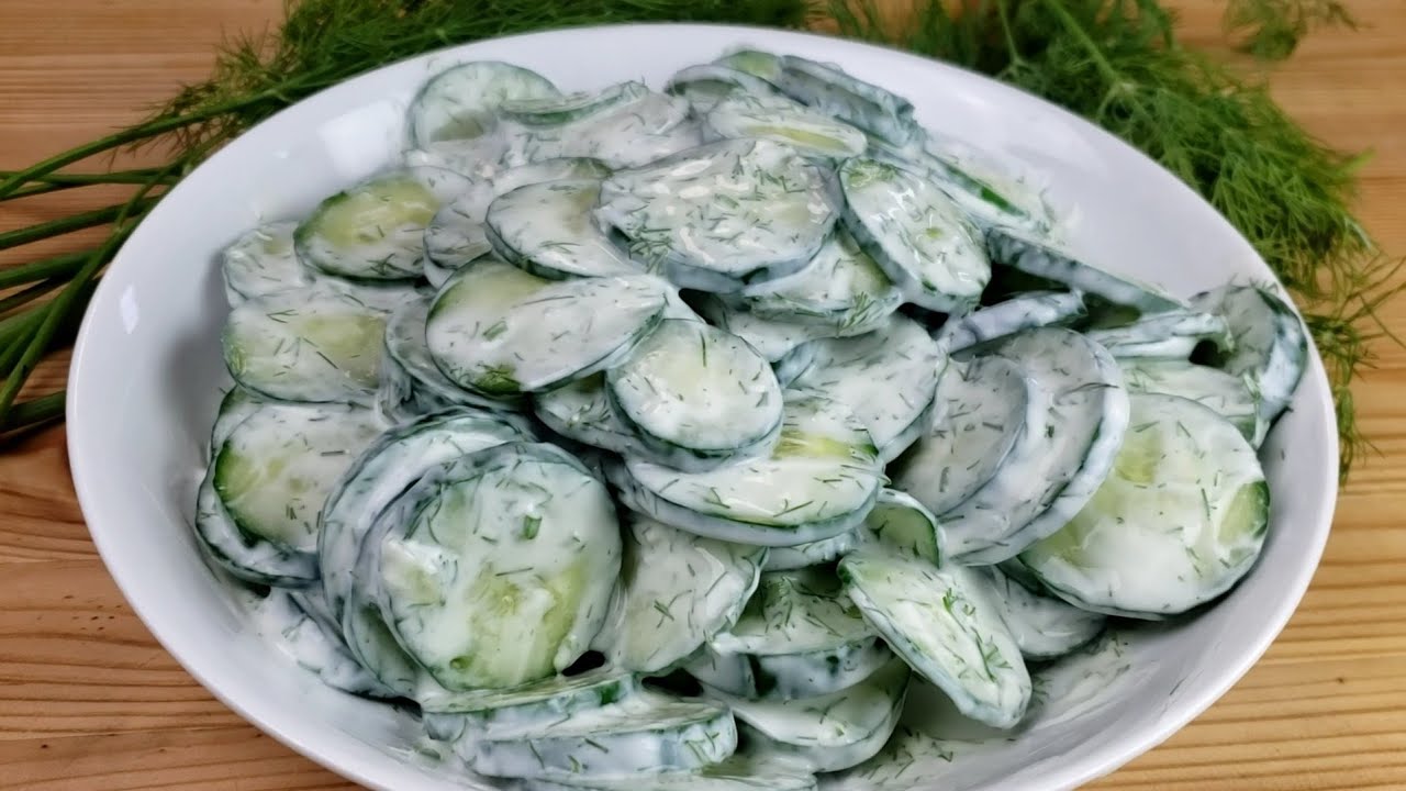 You are currently viewing Creamy Cucumber Dill Salad: A Refreshing and Healthy Delight