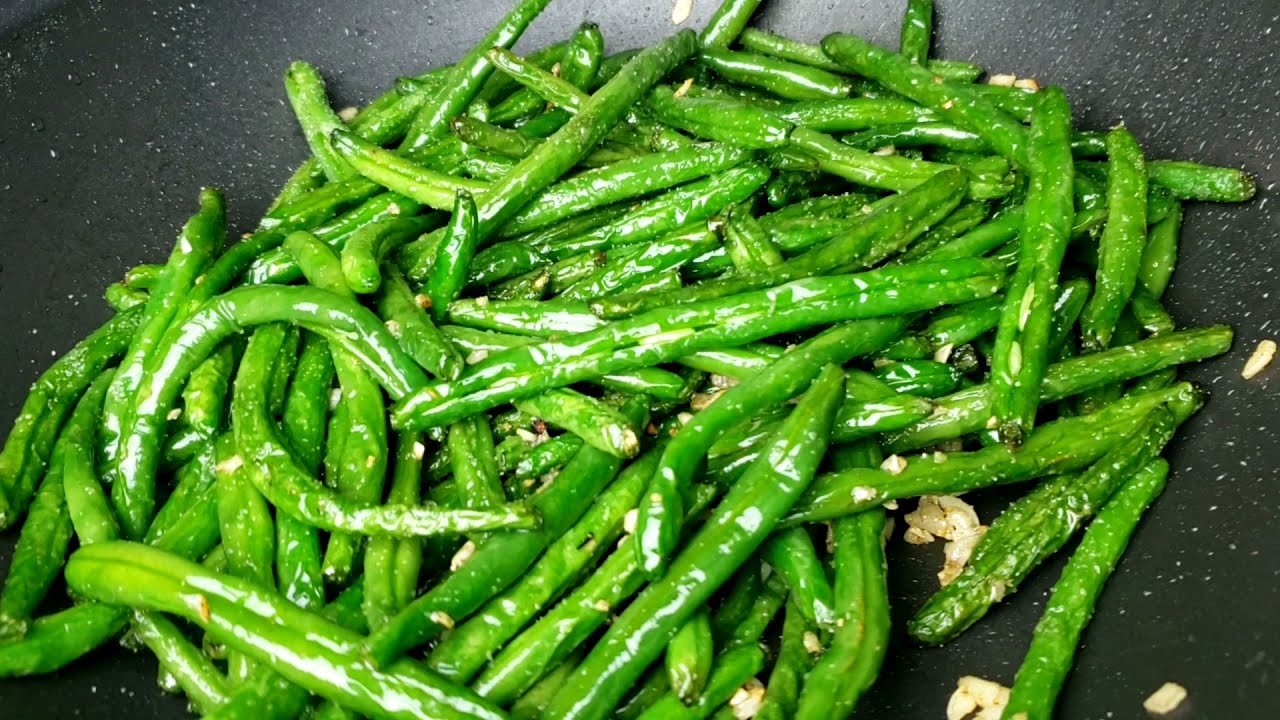 Read more about the article Garlic Green Beans Stir Fry Recipe: Delicious and Healthy in Just 5 Minutes